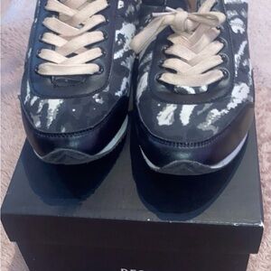 Design Lab Lord & Taylor Black and Cream Patterned Sneakers